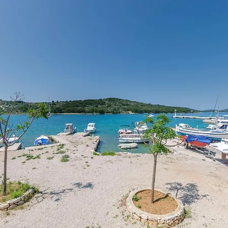 Paradise דירה קאפריה